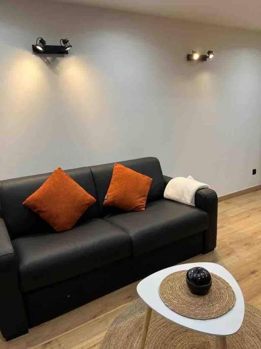 Escale Studio 21M Aeroport Cdg Parc Expo Asterix Gonesse Exterior foto